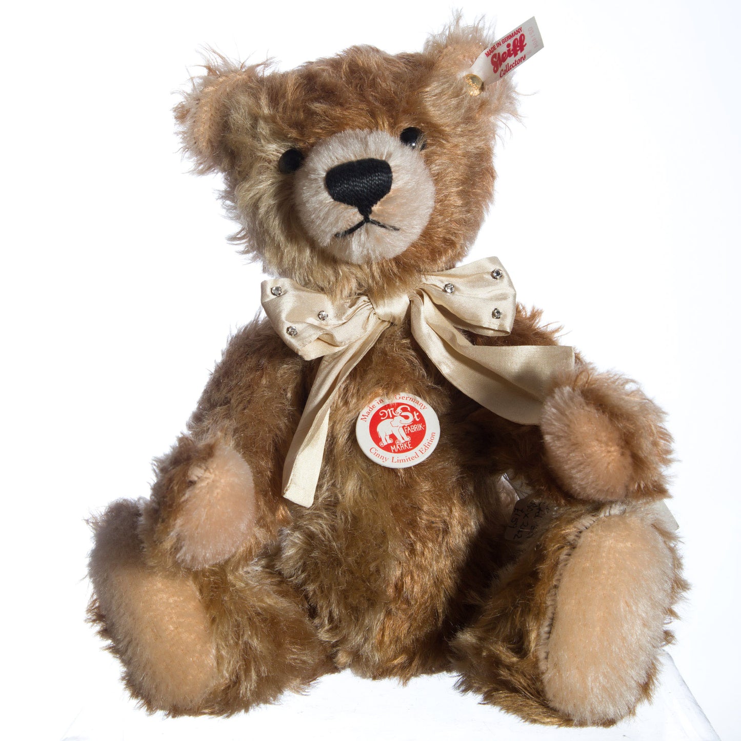 Cinny Bear by Steiff Limited Edition of 1360 EAN 021404