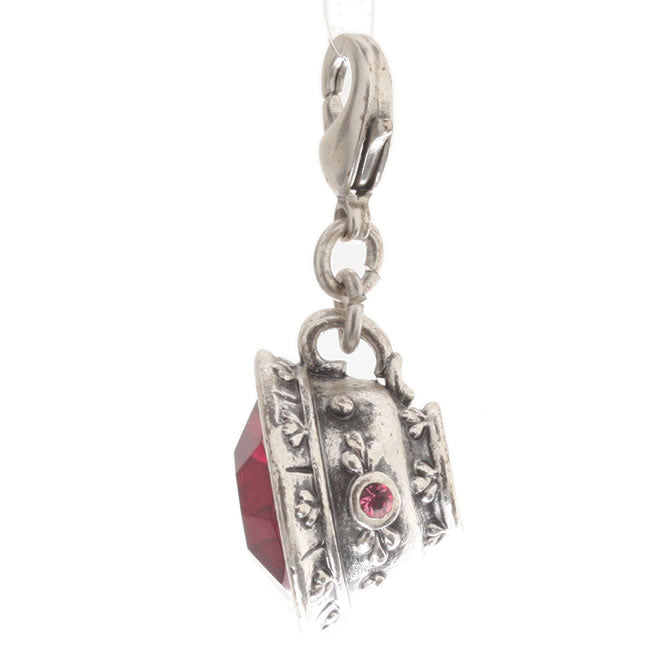 A&C Charm, Teacup