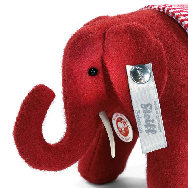 Felt elephant
