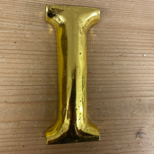 Gold Graffiti, letter I