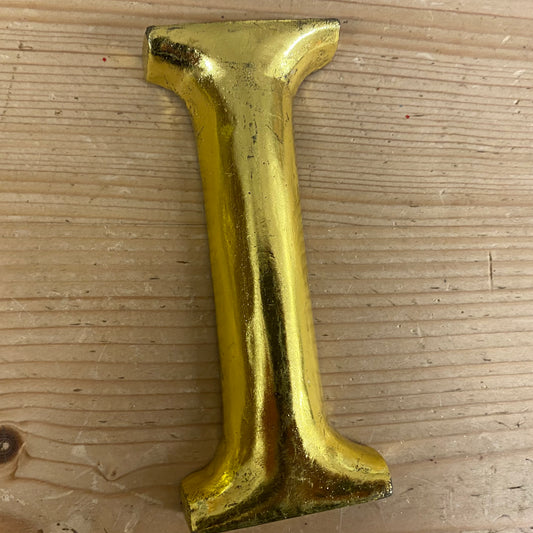 Gold Graffiti, letter I