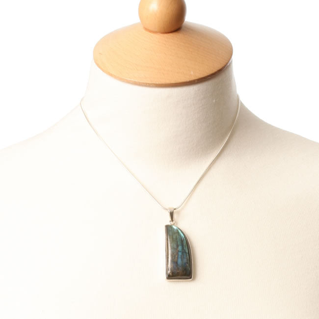 Labradorite Pendant set in Sterling Silver