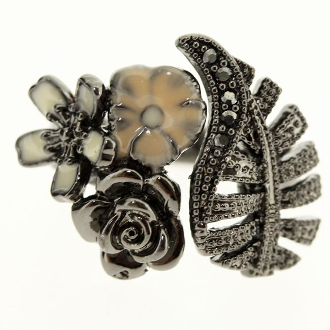 Pilgrim Floral Vibes Adjustable Ring, Nude/Hematite.