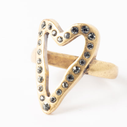 A&C Style Crystal Heart Ring – Gold Tone