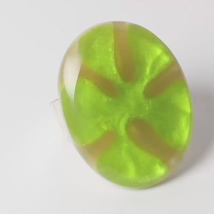 Watch This Space – Oval Resin Statement Ring, Lime & Silver (35 × 25 mm)