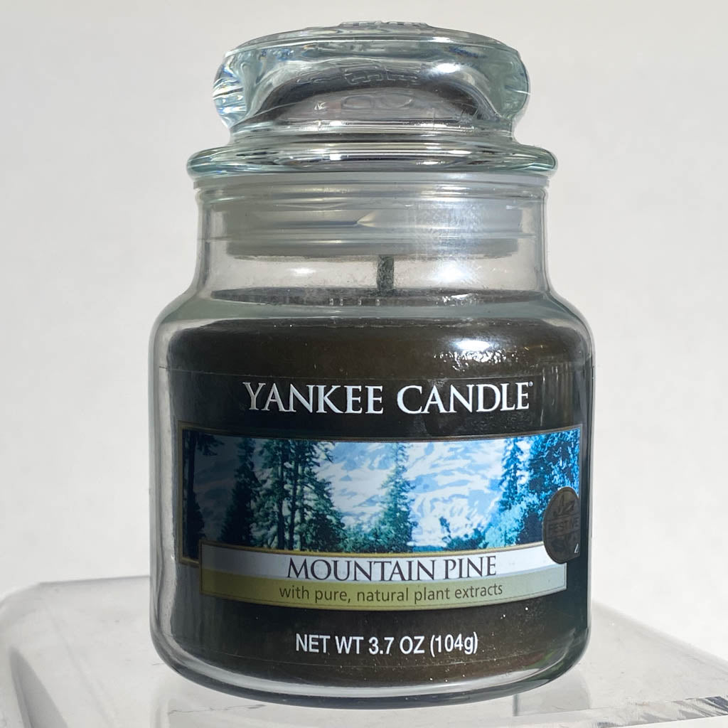 Mountain Pine Yankee Candle Small Jar
