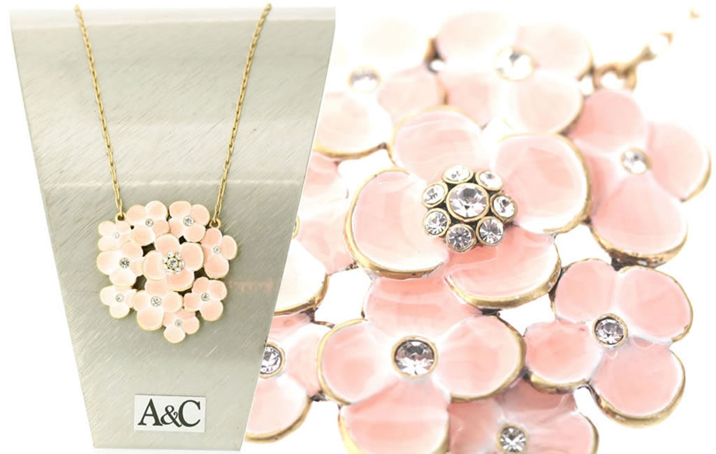 A&C Hortensia Beautiful Necklace,Peach/Gold