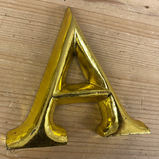 Gold Graffiti, letter A