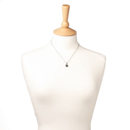 Pretty Little Pendant, Black/Silver