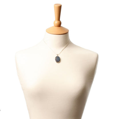 Labradorite Pendant set in Sterling Silver