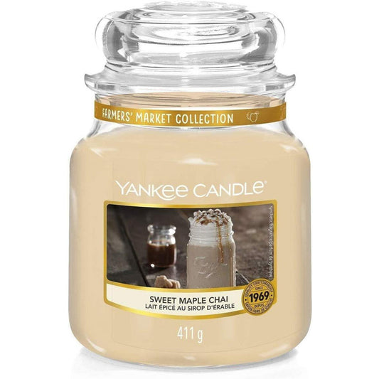 Yankee Candle Medium Jar, Sweet Maple Chai.